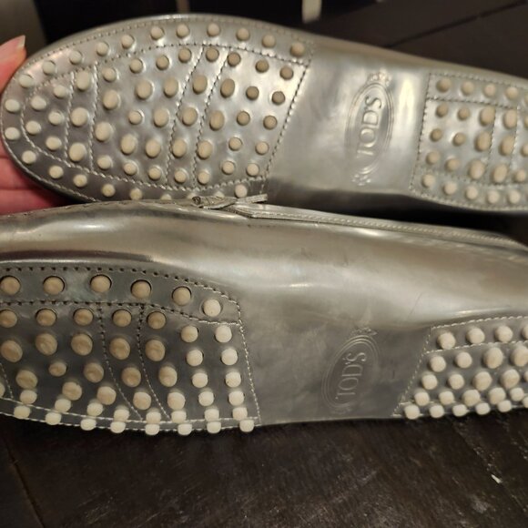 TOD'S Metallic Silver Driving Shoes/Loafers - Picture 4 of 4